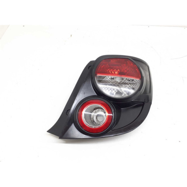 Lanterna Traseira Direita Gm Sonic 2012 A 2014