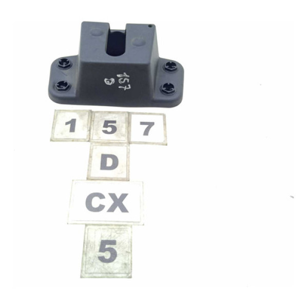 Acabamento Direito Fechadura Capo Jeep Renegade 2015 A 2019