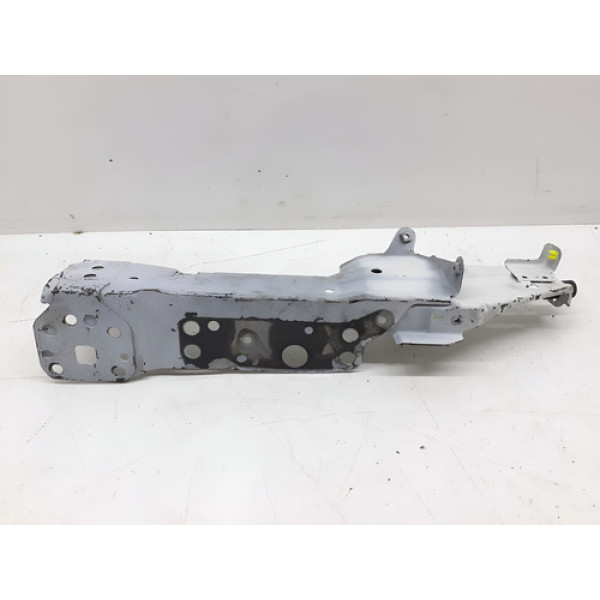 Suporte Direito Painel Frontal Corolla Cross 2022 A 2025