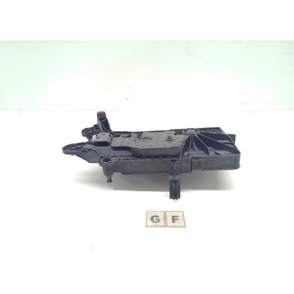 Suporte Base Bateria Vw Golf 2014 A 2018 Gf 