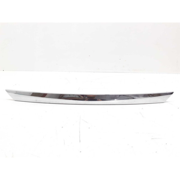 Aplique Cromado Tampa Traseira Nissan Sentra 2014 A 2018