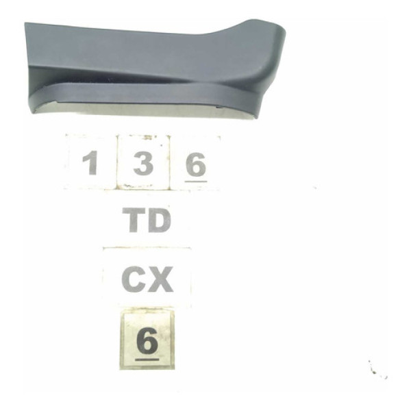 Acabamento Porta Traseira Direita Honda Hrv 2019 A 2021 136