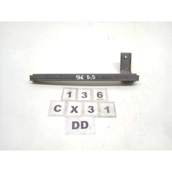 Guia Vidro Porta Dianteira Direita Honda Hrv 2017 A 2021 136