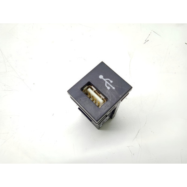 Entrada Usb Console Toyota Corolla Cross 2023 A 2025 159