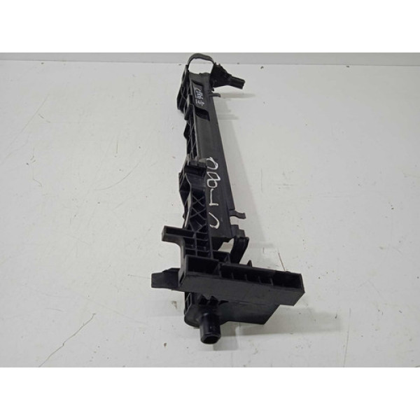 Suporte Direito Radiador Mercedes C 200 C 220 2001 A 2007