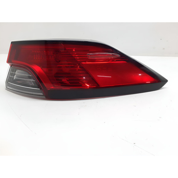 Lanterna Traseira Direita Corolla Cross Hybrid 24/25